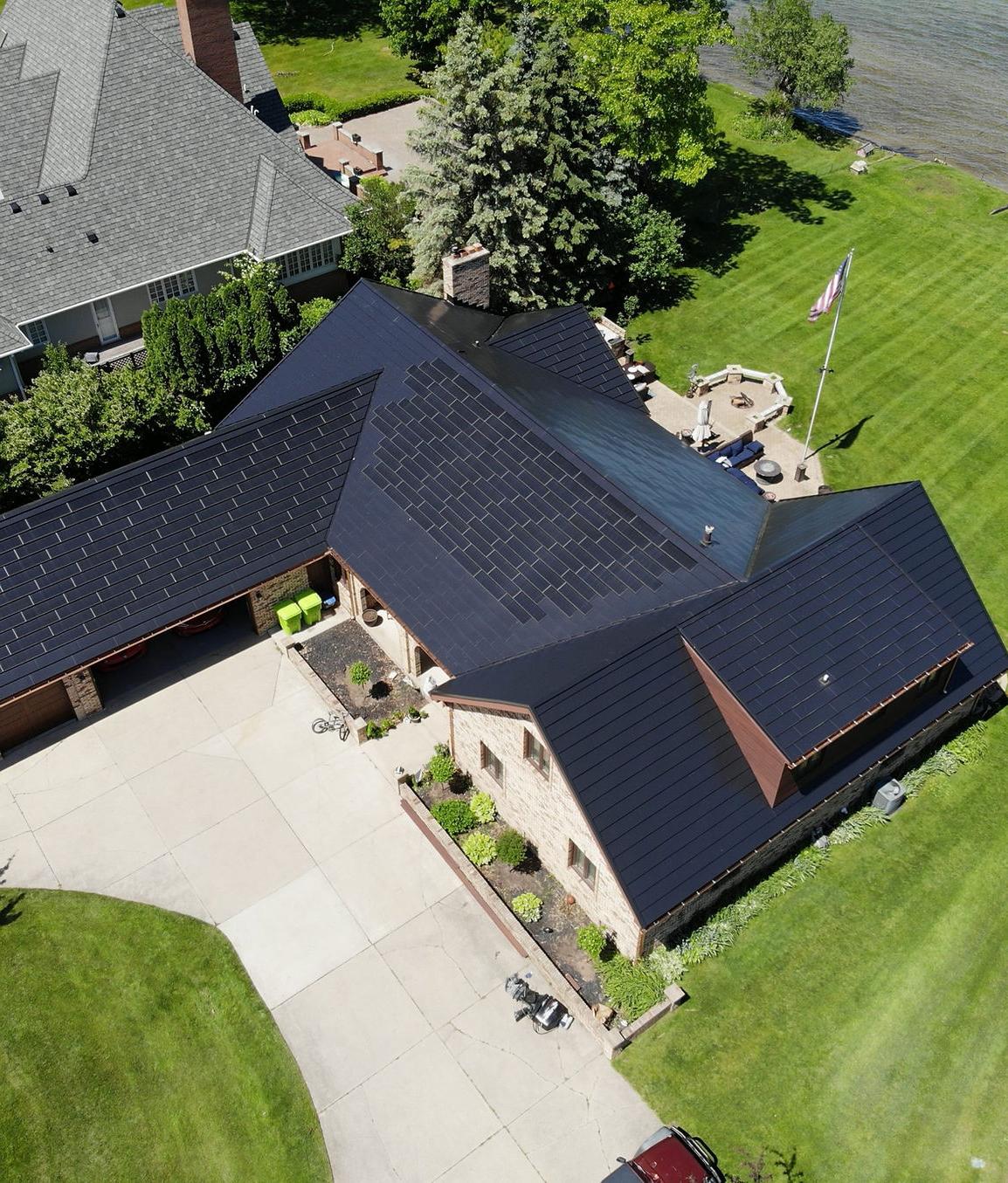luma roof 2.jpg